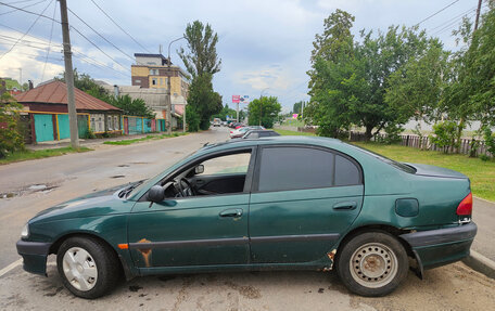 Toyota Avensis III рестайлинг, 1999 год, 2 фотография