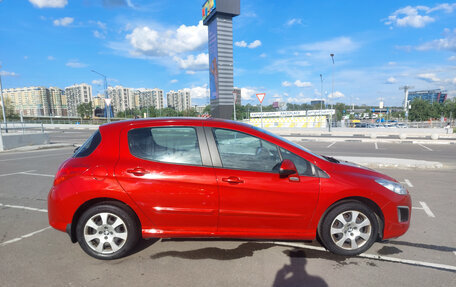 Peugeot 308 II, 2011 год, 775 000 рублей, 2 фотография