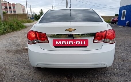 Chevrolet Cruze II, 2013 год, 870 000 рублей, 4 фотография
