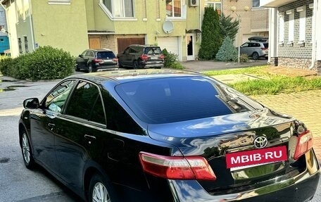 Toyota Camry, 2006 год, 985 000 рублей, 2 фотография