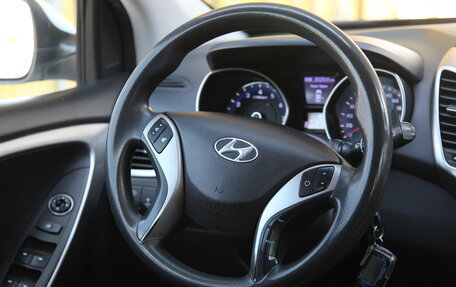 Hyundai i30 II рестайлинг, 2013 год, 997 000 рублей, 13 фотография