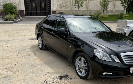 Mercedes-Benz E-Класс, 2010 год, 1 450 000 рублей, 3 фотография