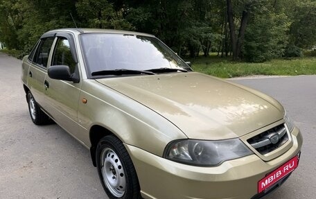 Daewoo Nexia I рестайлинг, 2011 год, 400 000 рублей, 3 фотография