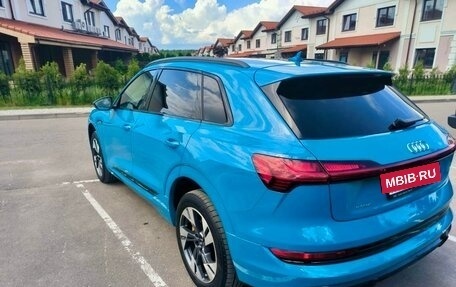 Audi e-tron I, 2020 год, 6 100 000 рублей, 6 фотография
