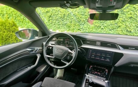 Audi e-tron I, 2020 год, 6 100 000 рублей, 9 фотография