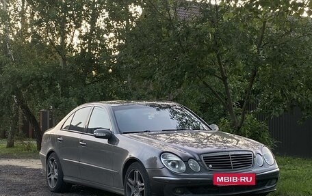 Mercedes-Benz E-Класс, 2003 год, 830 000 рублей, 2 фотография