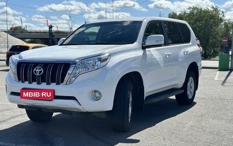 Toyota Land Cruiser Prado 150 рестайлинг 2, 2016 год, 4 380 000 рублей, 2 фотография