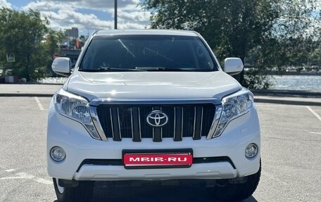 Toyota Land Cruiser Prado 150 рестайлинг 2, 2016 год, 4 380 000 рублей, 4 фотография