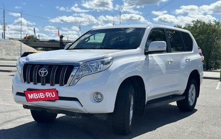 Toyota Land Cruiser Prado 150 рестайлинг 2, 2016 год, 4 380 000 рублей, 3 фотография