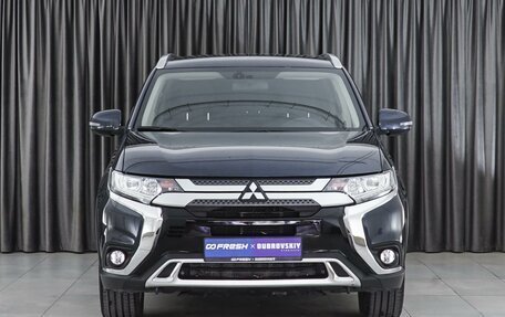 Mitsubishi Outlander III рестайлинг 3, 2020 год, 2 284 000 рублей, 3 фотография