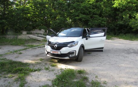 Renault Kaptur I рестайлинг, 2017 год, 1 320 000 рублей, 3 фотография