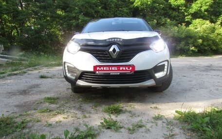 Renault Kaptur I рестайлинг, 2017 год, 1 320 000 рублей, 2 фотография