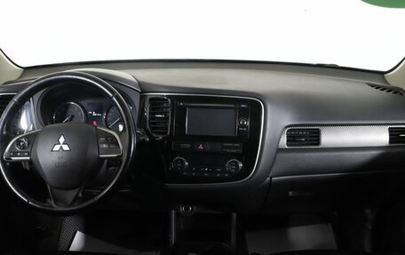 Mitsubishi Outlander III рестайлинг 3, 2013 год, 1 979 000 рублей, 14 фотография