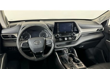 Toyota Highlander, 2020 год, 4 199 000 рублей, 16 фотография