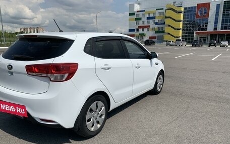 KIA Rio III рестайлинг, 2015 год, 910 000 рублей, 6 фотография