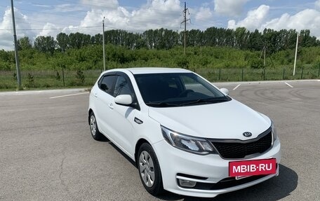 KIA Rio III рестайлинг, 2015 год, 910 000 рублей, 3 фотография