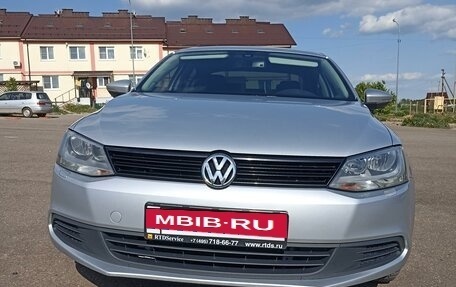 Volkswagen Jetta VI, 2013 год, 1 030 000 рублей, 9 фотография