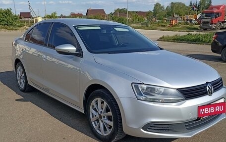 Volkswagen Jetta VI, 2013 год, 1 030 000 рублей, 18 фотография