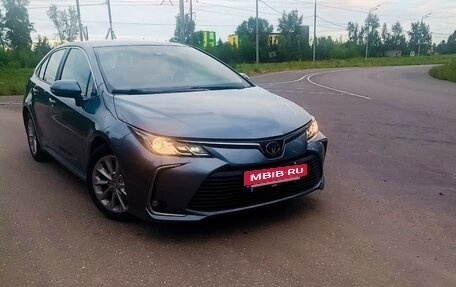 Toyota Corolla, 2021 год, 2 350 000 рублей, 3 фотография