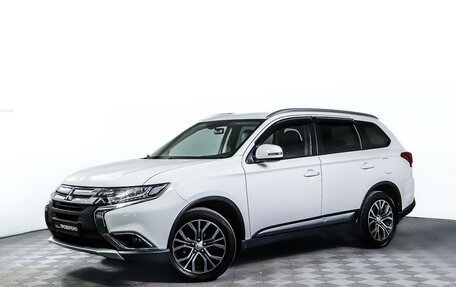 Mitsubishi Outlander III рестайлинг 3, 2017 год, 2 490 000 рублей, 1 фотография