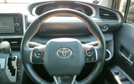 Toyota Sienta II, 2018 год, 1 799 000 рублей, 22 фотография