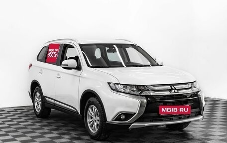 Mitsubishi Outlander III рестайлинг 3, 2018 год, 1 665 000 рублей, 3 фотография