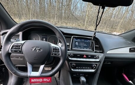 Hyundai Sonata VII, 2019 год, 2 250 000 рублей, 14 фотография