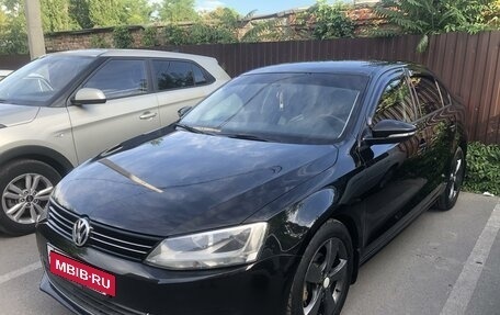 Volkswagen Jetta VI, 2013 год, 1 295 000 рублей, 3 фотография