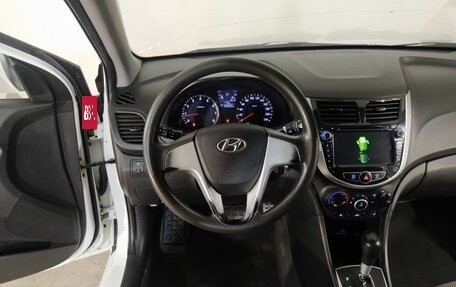 Hyundai Solaris II рестайлинг, 2013 год, 949 000 рублей, 11 фотография