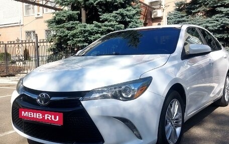 Toyota Camry, 2016 год, 1 950 000 рублей, 3 фотография