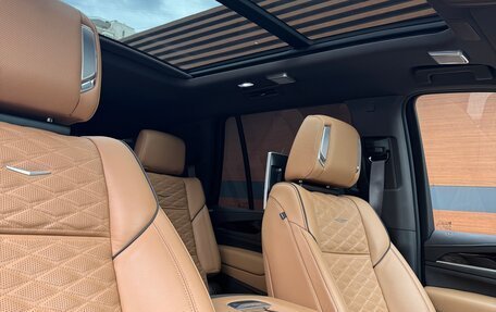 Cadillac Escalade V, 2022 год, 15 550 000 рублей, 15 фотография