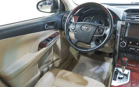 Toyota Camry, 2012 год, 1 899 000 рублей, 9 фотография