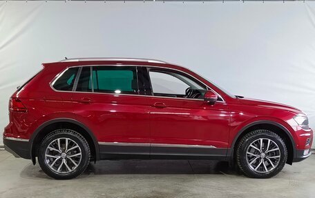 Volkswagen Tiguan II, 2017 год, 2 250 000 рублей, 4 фотография