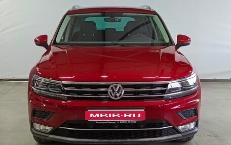 Volkswagen Tiguan II, 2017 год, 2 250 000 рублей, 2 фотография