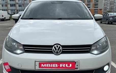 Volkswagen Polo VI (EU Market), 2012 год, 880 000 рублей, 2 фотография