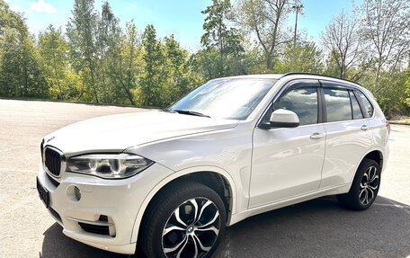 BMW X5, 2016 год, 3 000 000 рублей, 2 фотография