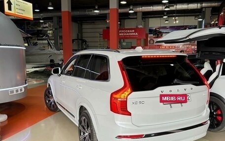 Volvo XC90 II рестайлинг, 2022 год, 8 750 000 рублей, 14 фотография