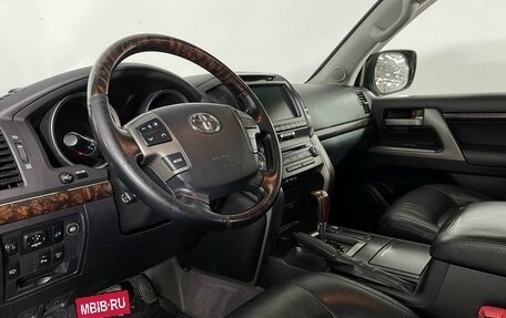 Toyota Land Cruiser 200, 2011 год, 3 297 000 рублей, 13 фотография