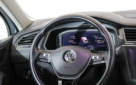 Volkswagen Tiguan II, 2019 год, 3 400 000 рублей, 18 фотография