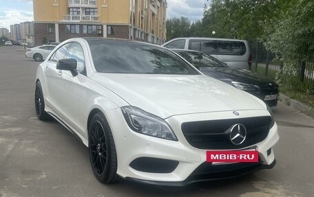 Mercedes-Benz CLS, 2015 год, 2 950 000 рублей, 2 фотография