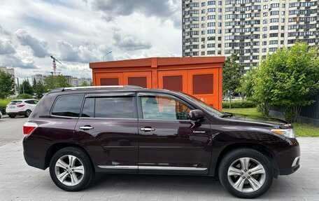 Toyota Highlander III, 2012 год, 2 300 000 рублей, 8 фотография