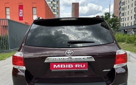 Toyota Highlander III, 2012 год, 2 300 000 рублей, 5 фотография