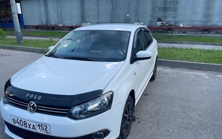 Volkswagen Polo VI (EU Market), 2010 год, 650 000 рублей, 2 фотография