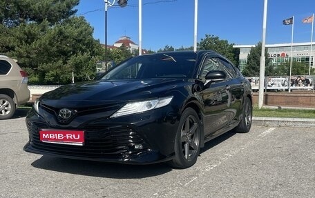 Toyota Camry, 2018 год, 3 050 000 рублей, 1 фотография