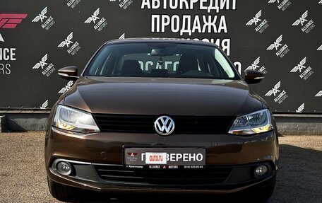 Volkswagen Jetta VI, 2012 год, 1 340 000 рублей, 2 фотография