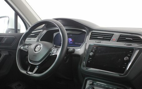 Volkswagen Tiguan II, 2017 год, 2 480 000 рублей, 9 фотография