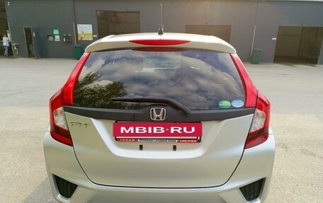 Honda Fit III, 2016 год, 1 055 000 рублей, 4 фотография
