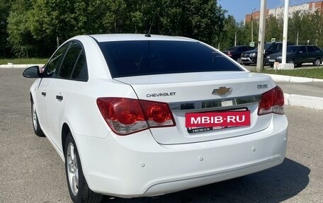 Chevrolet Cruze II, 2011 год, 675 000 рублей, 6 фотография