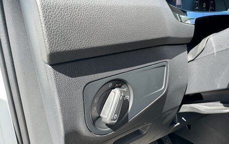 Volkswagen Tiguan II, 2018 год, 2 950 000 рублей, 14 фотография