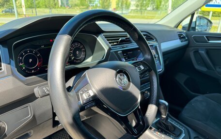 Volkswagen Tiguan II, 2018 год, 2 950 000 рублей, 15 фотография
